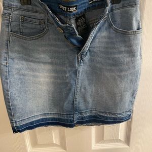 Denim distressed skirt